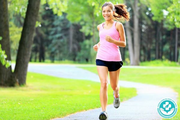 Thường xuyên vận động và tập thể dục thể thao để không bị trĩ hỗn hợp