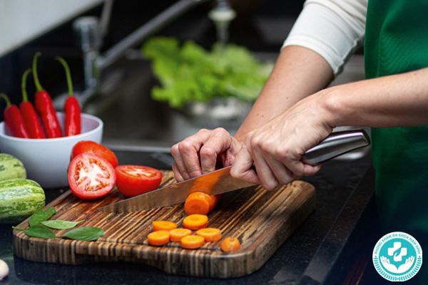 Chế độ dinh dưỡng cho người bị trĩ nội